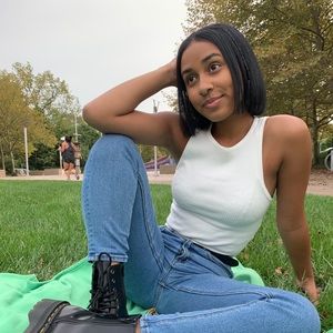 Meet your Posher, Jasmine